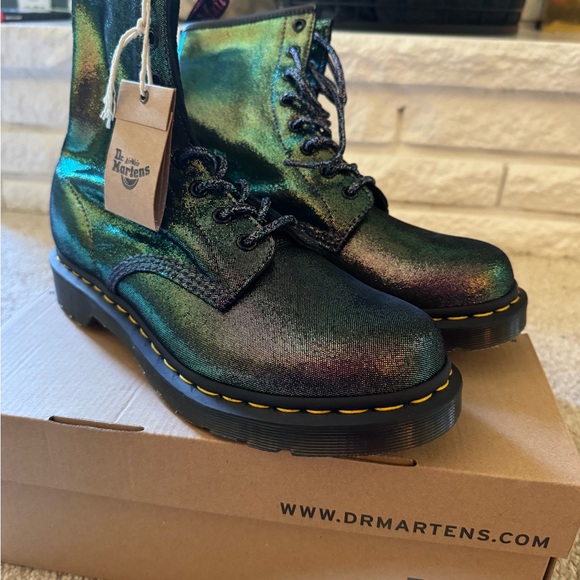 Dr. Martens 1460 Multicolor Iridescent Boots- Purple/Gold - US Size 10W NWT - Picture 2 of 6